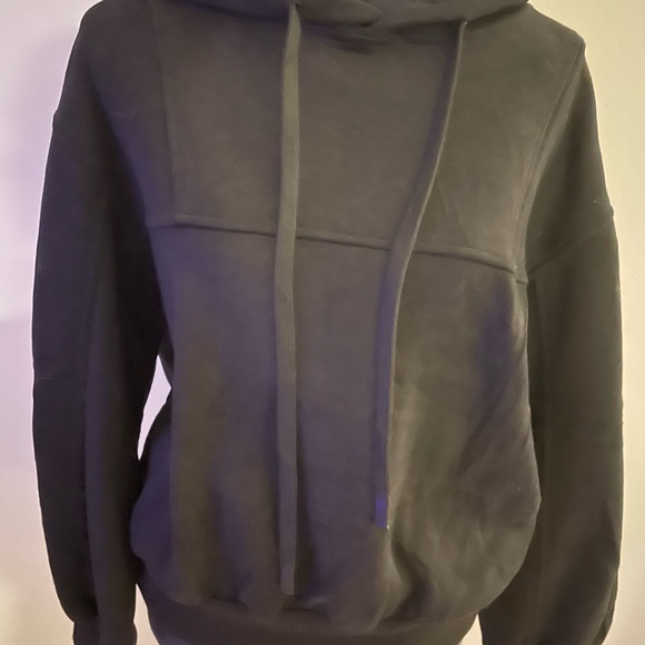 Source Unknown Tops - Cozy Black Hoodie